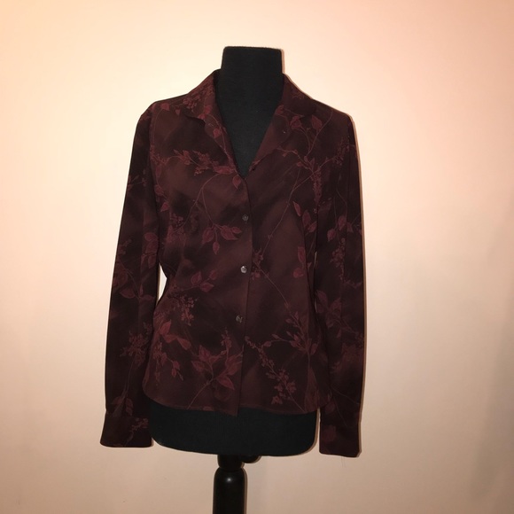 Classy Rena Rowan button down blouse - Picture 4 of 5